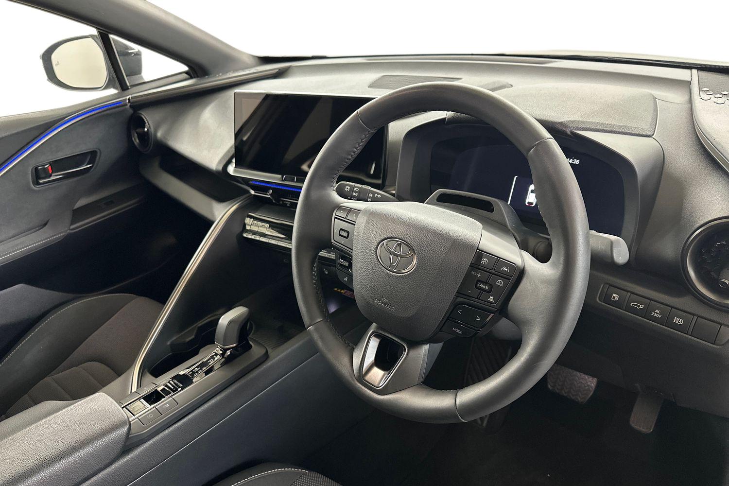 Used Toyota C-HR 2024 for sale - 76396795: Photo 11