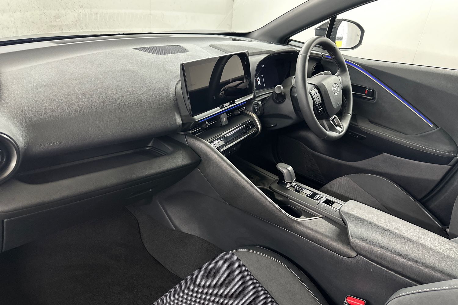 Used Toyota C-HR 2024 for sale - 76396795: Photo 14