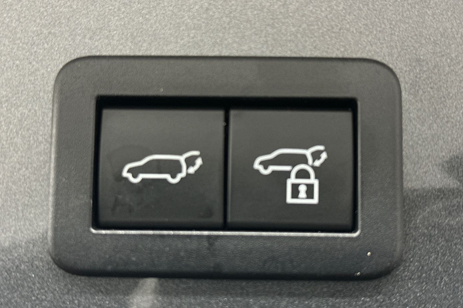 Used Toyota C-HR 2024 for sale - 76396795: Photo 23