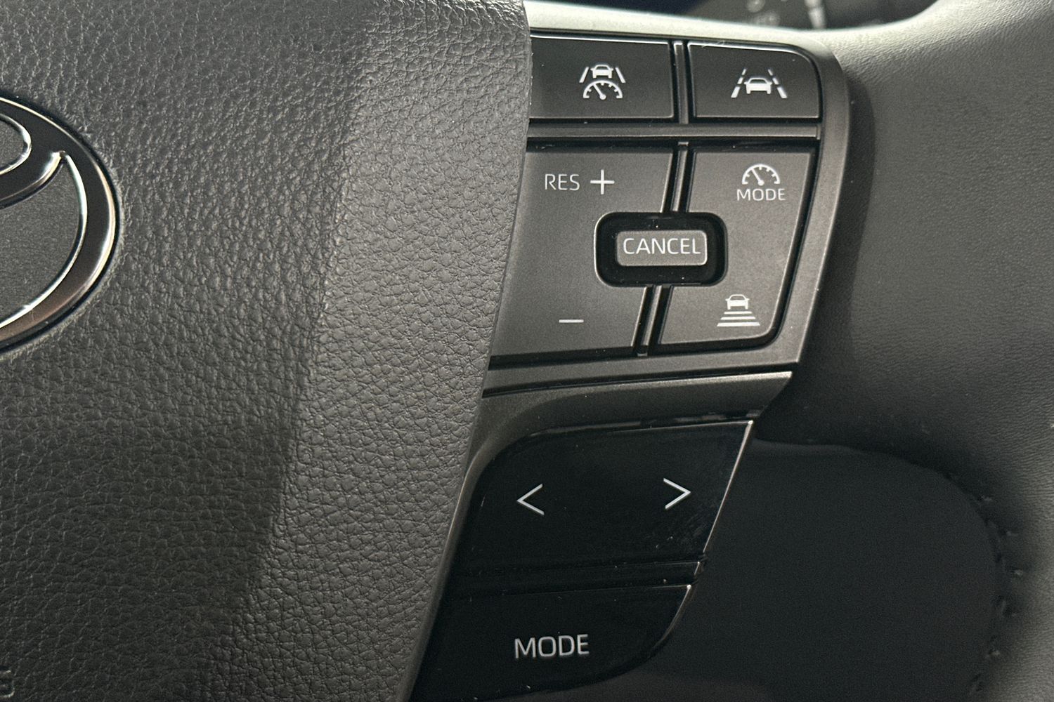 Used Toyota C-HR 2024 for sale - 76396795: Photo 26