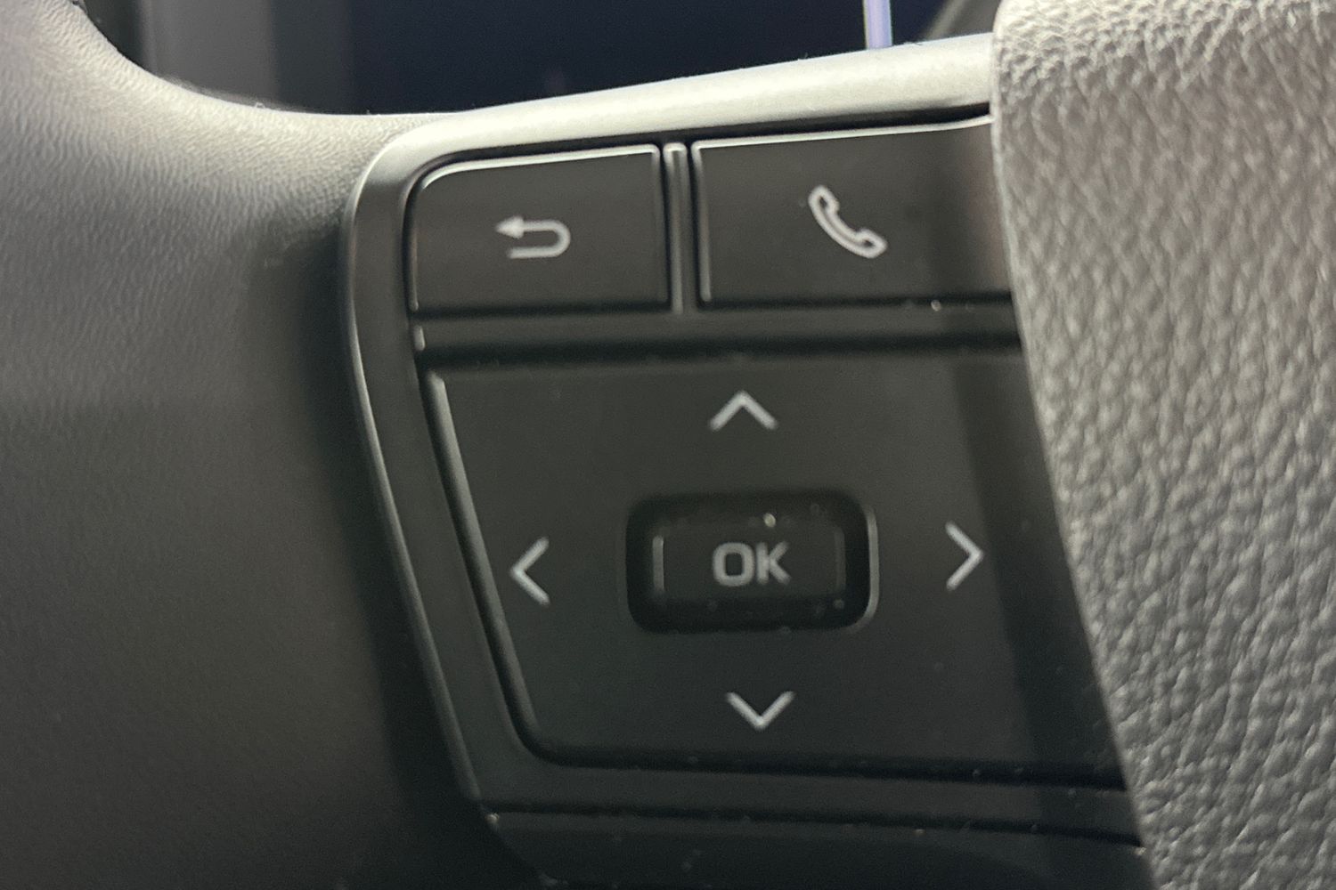 Used Toyota C-HR 2024 for sale - 76396795: Photo 27