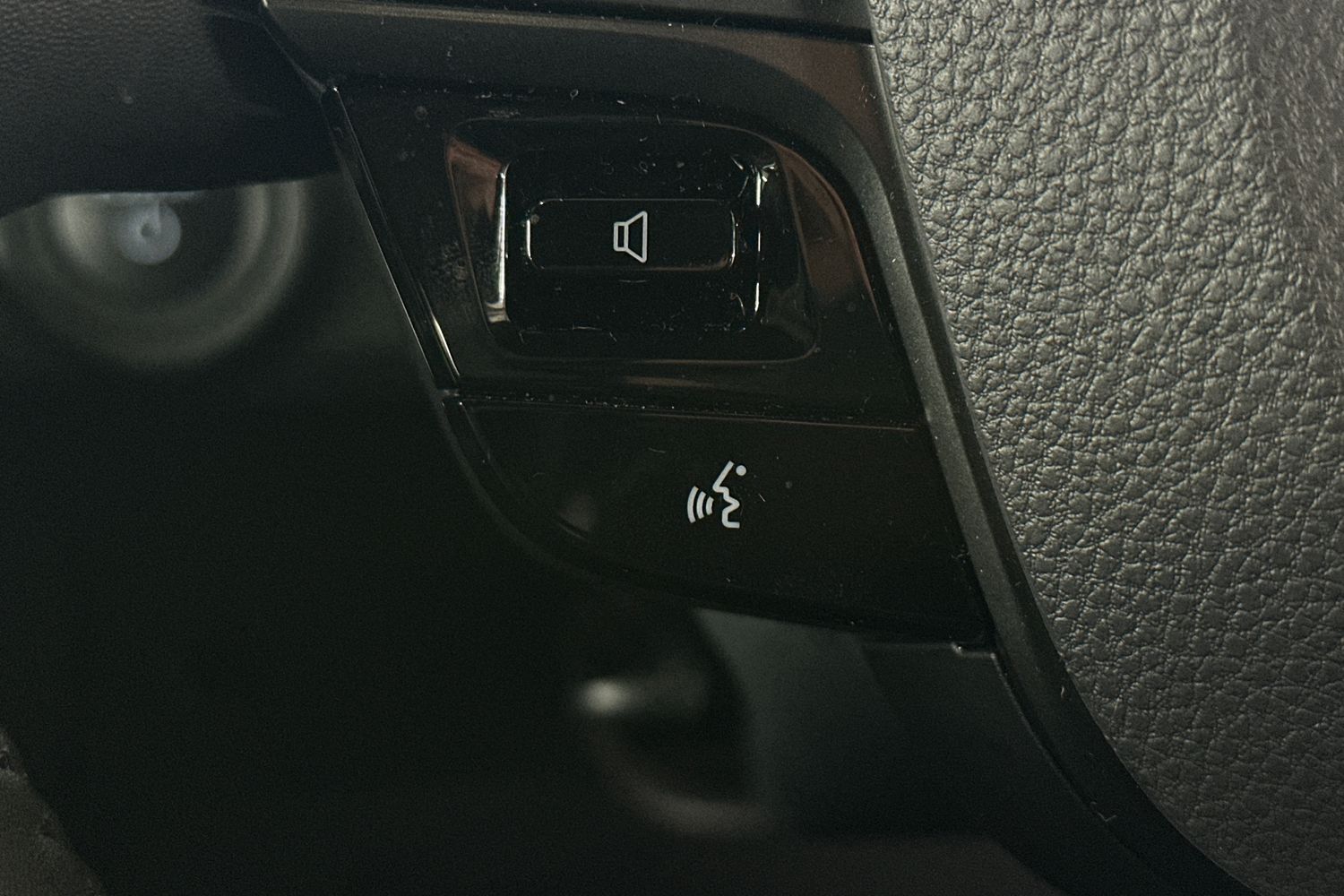 Used Toyota C-HR 2024 for sale - 76396795: Photo 28