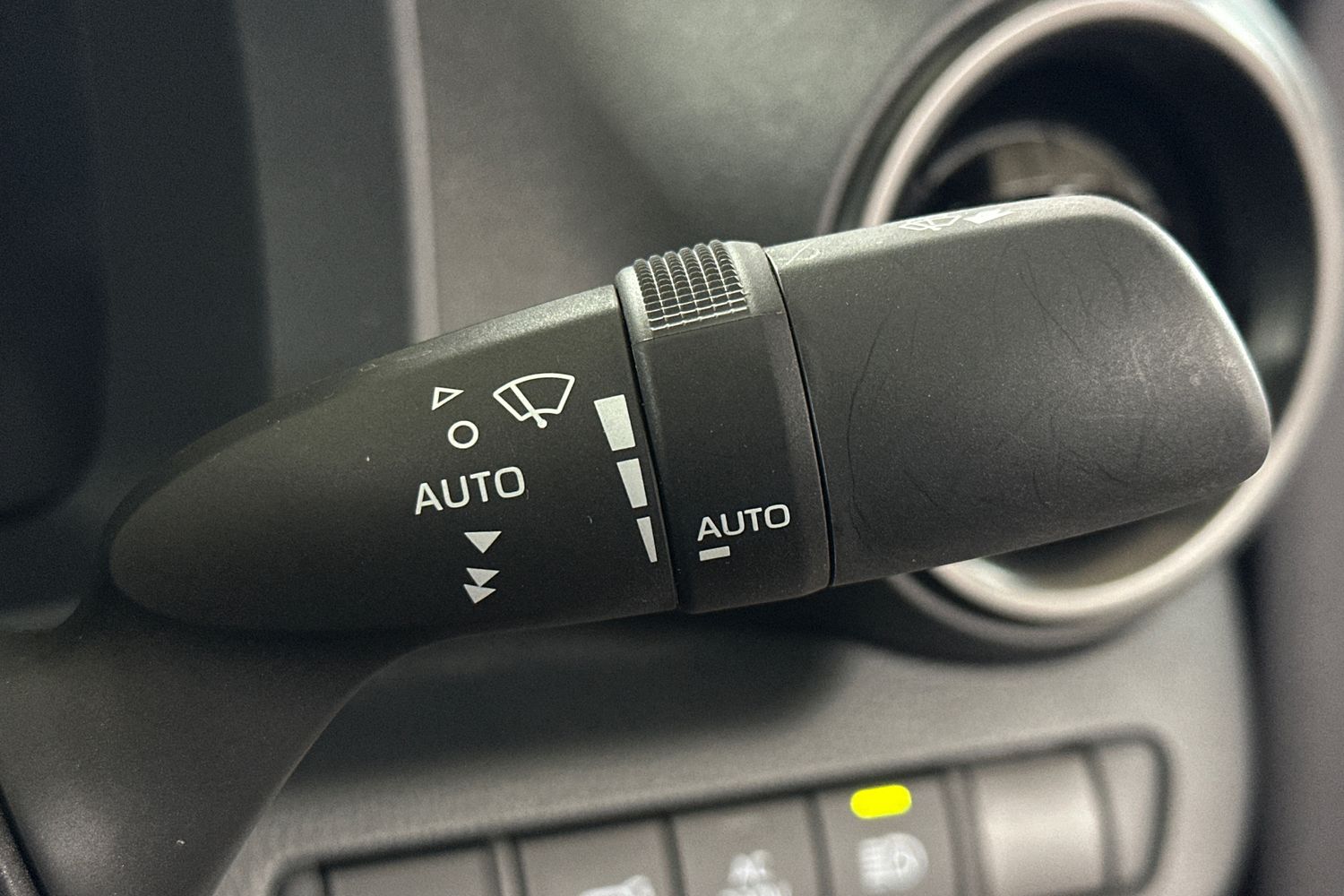 Used Toyota C-HR 2024 for sale - 76396795: Photo 29