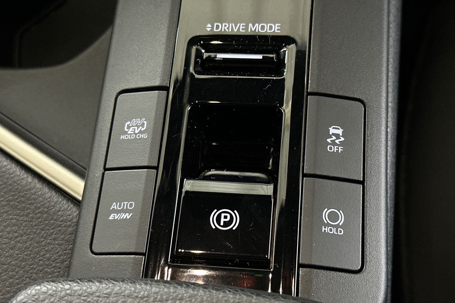 Used Toyota C-HR 2024 for sale - 76396795: Photo 31