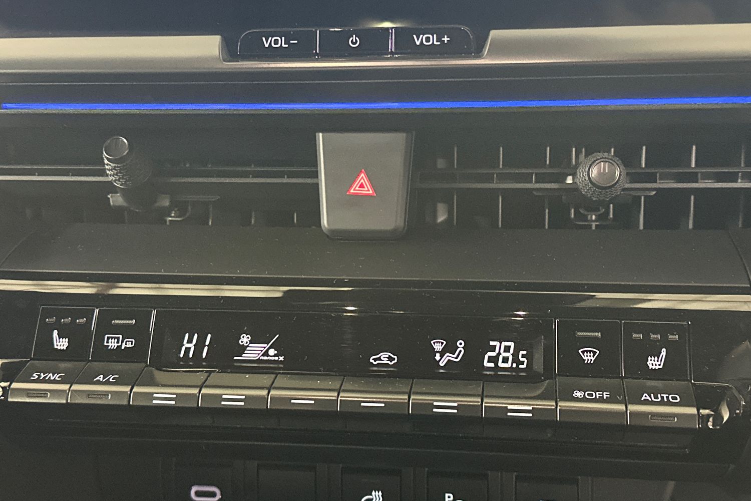 Used Toyota C-HR 2024 for sale - 76396795: Photo 35