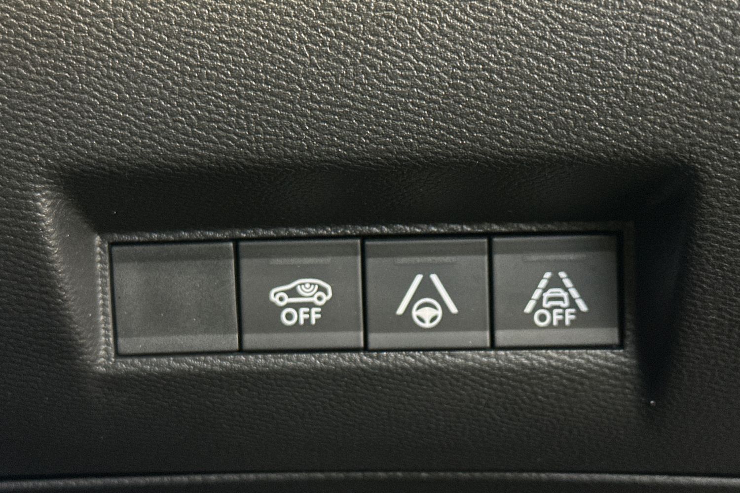 Used Peugeot 208 2021 for sale - 77404429: Photo 24