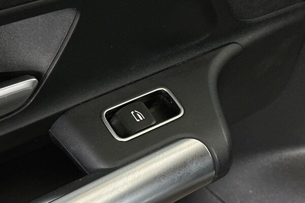 Used Mercedes-Benz EQA 2021 for sale - 76144132: Photo 17