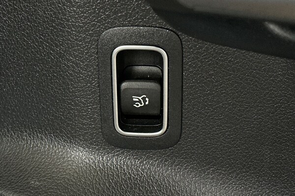 Used Mercedes-Benz EQA 2021 for sale - 76144132: Photo 25
