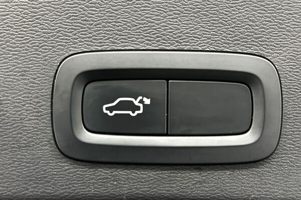 Used Volvo XC40 2020 for sale - 76037127: Photo 20