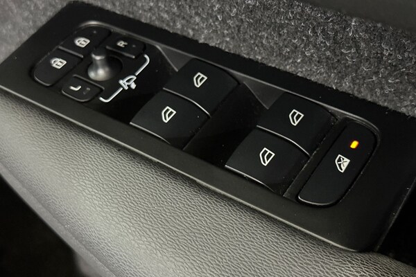 Used Volvo XC40 2020 for sale - 76037127: Photo 24