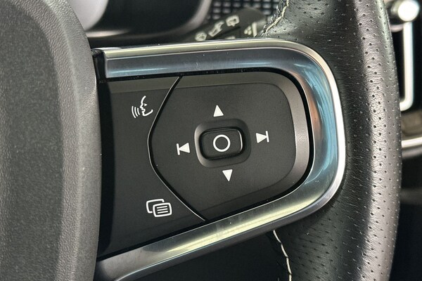 Used Volvo XC40 2020 for sale - 76037127: Photo 26