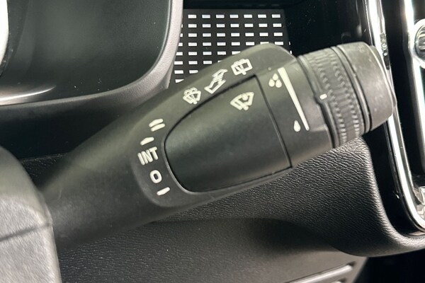 Used Volvo XC40 2020 for sale - 76037127: Photo 28