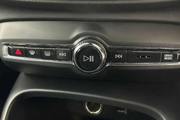 Used Volvo XC40 2020 for sale - 76037127: Photo 34