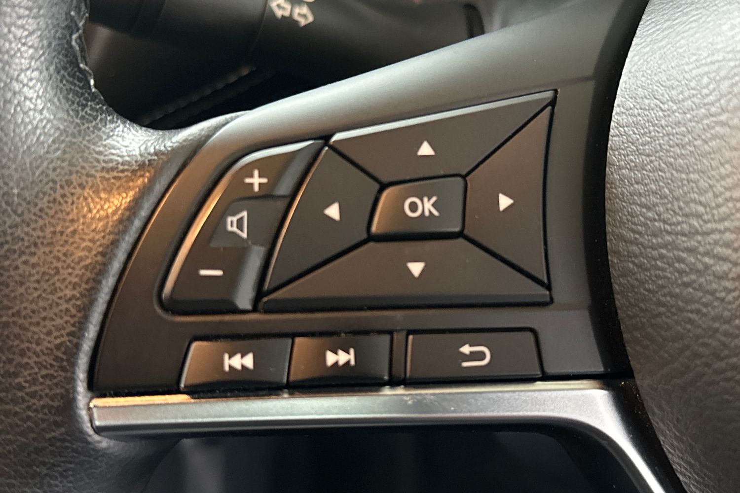 Used Nissan Juke 2022 for sale - 76464313: Photo 25