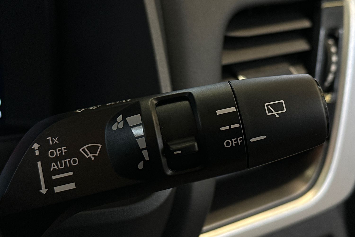 Used Nissan X-Trail 2025 for sale - 76859800: Photo 24