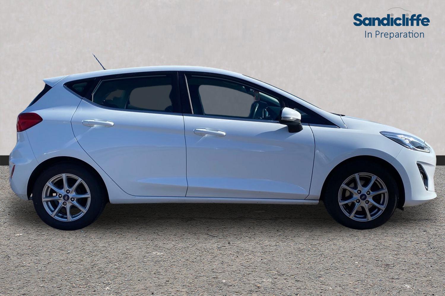 Used Ford Fiesta 2018 for sale - 77998289: Photo 2