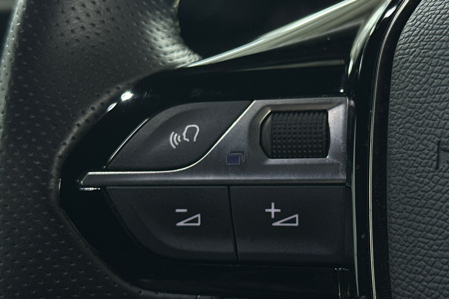 Used Peugeot 2008 2022 for sale - 76699161: Photo 21