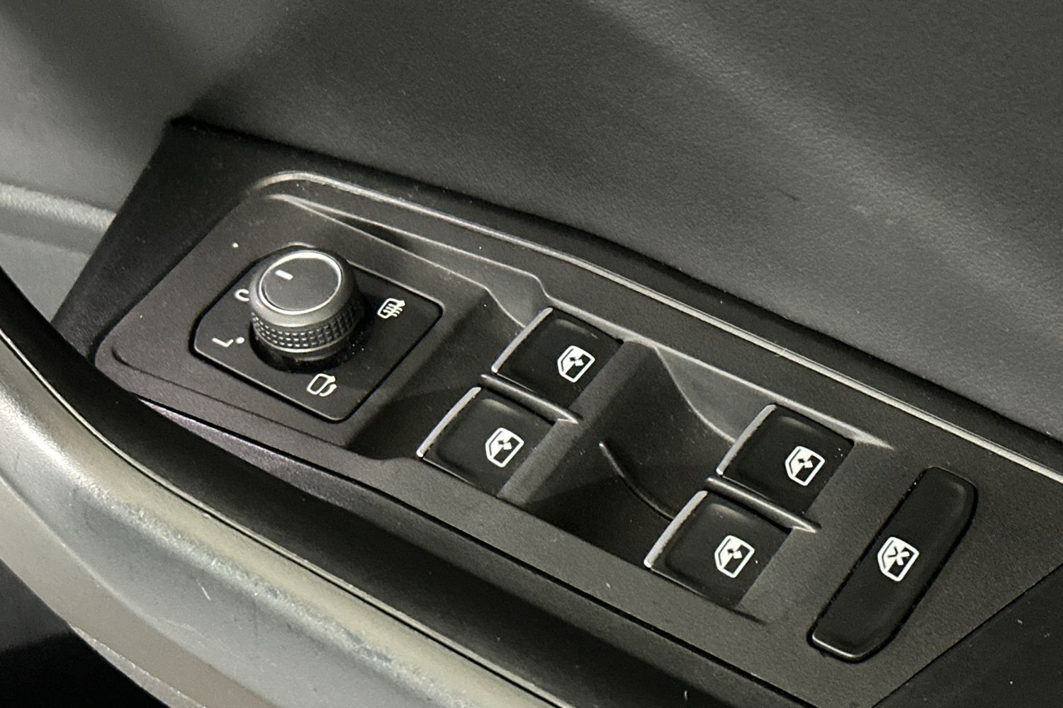 Used Volkswagen T-Roc 2020 for sale - 76307924: Photo 23