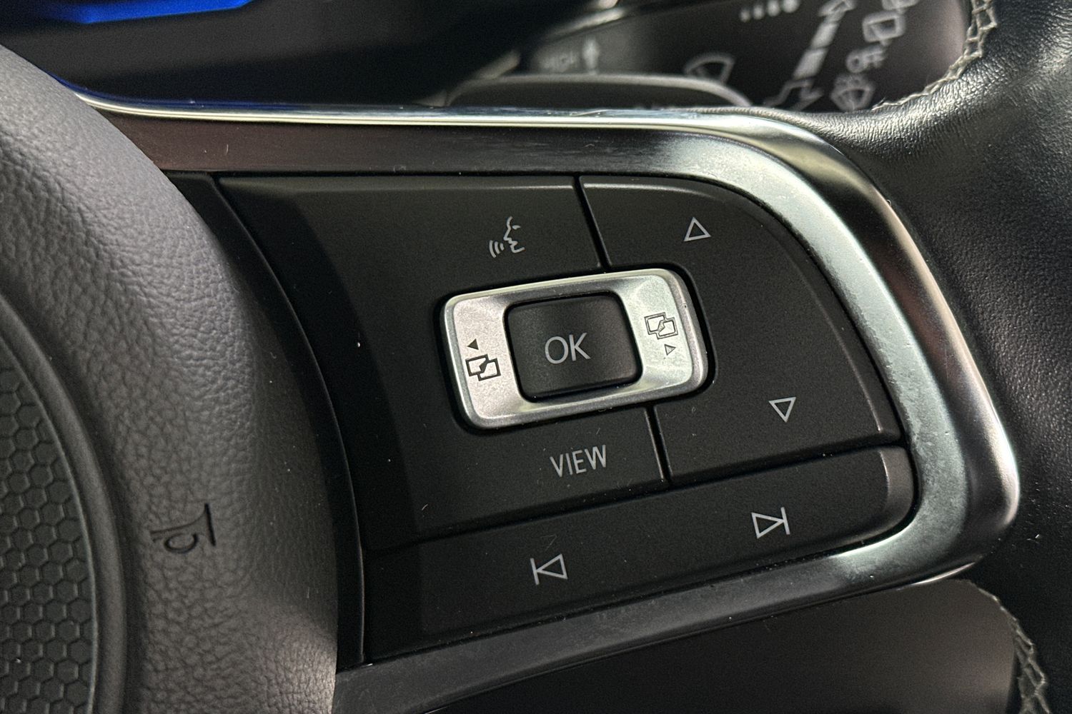 Used Volkswagen T-Roc 2020 for sale - 76307924: Photo 26