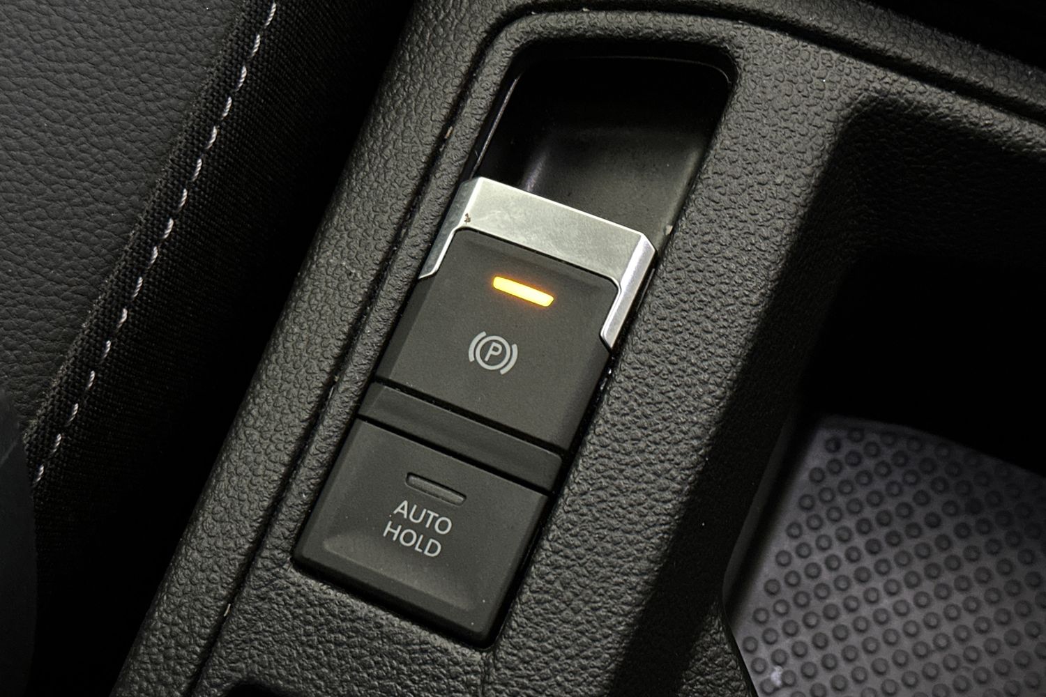 Used Volkswagen T-Roc 2020 for sale - 76307924: Photo 30