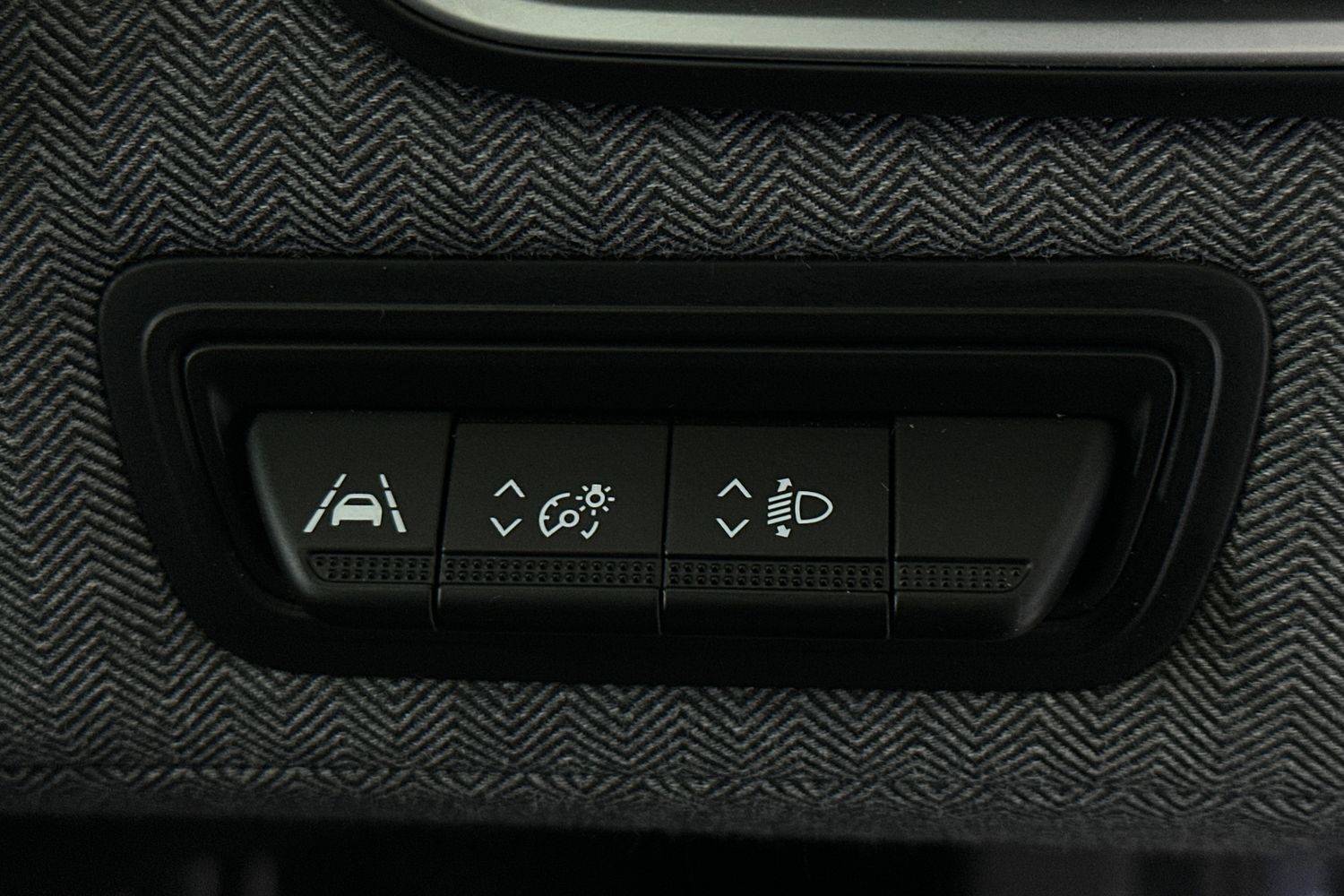 Used Renault Clio 2024 for sale - 76566208: Photo 17