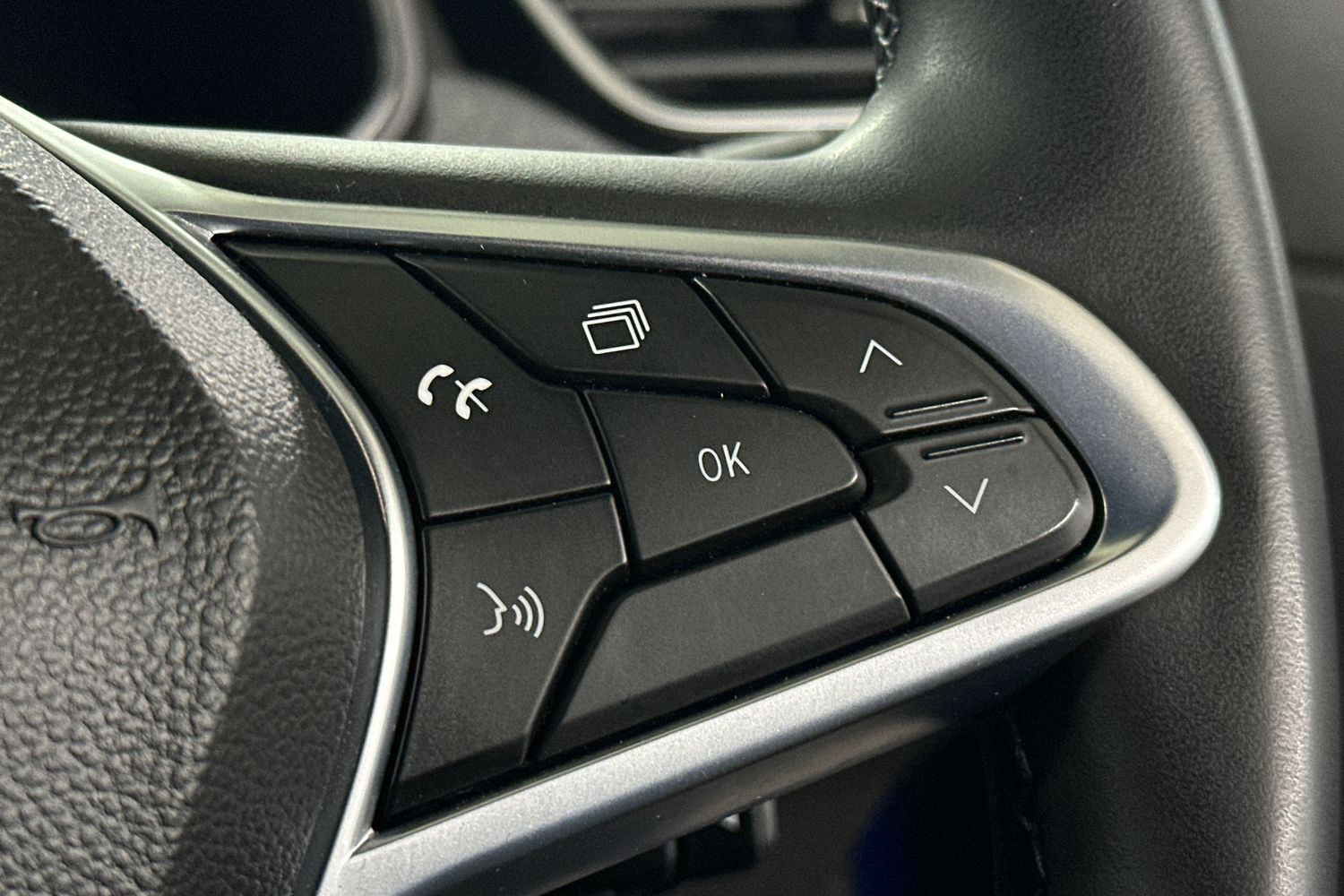 Used Renault Clio 2024 for sale - 76566208: Photo 18