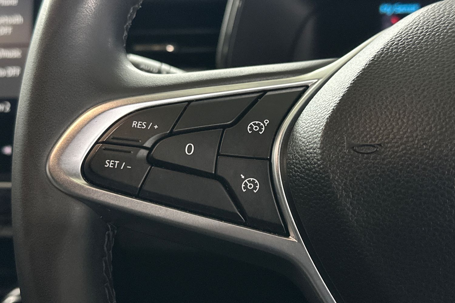 Used Renault Clio 2024 for sale - 76566208: Photo 19