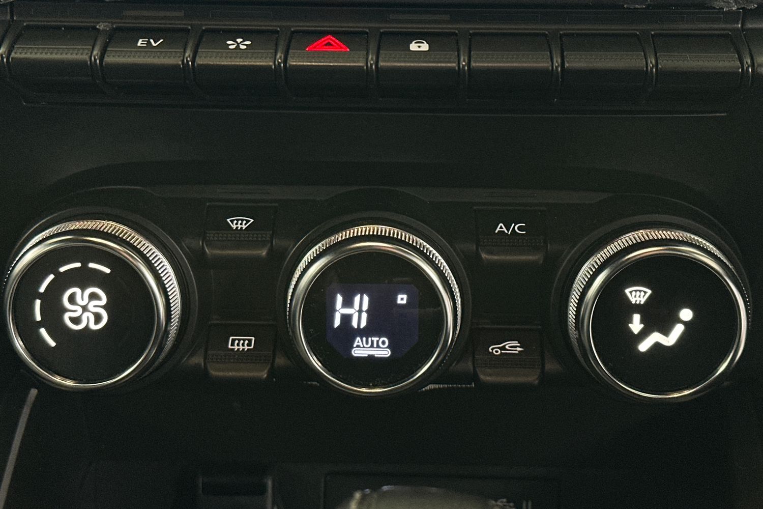 Used Renault Clio 2024 for sale - 76566208: Photo 30