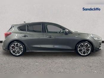 Used Ford Focus 2023 for sale - 76547604: Photo