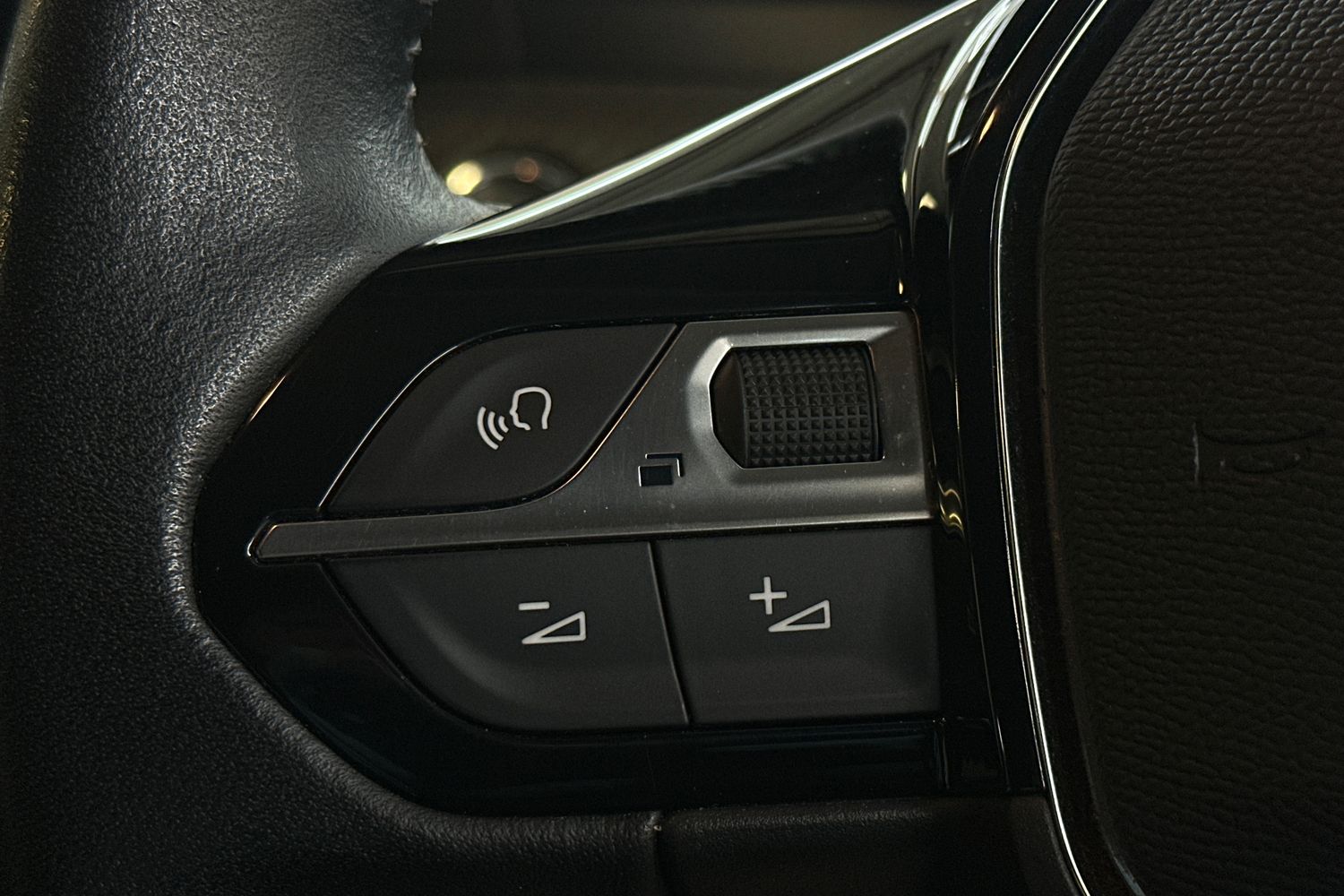 Used Peugeot 208 2021 for sale - 78079353: Photo 24