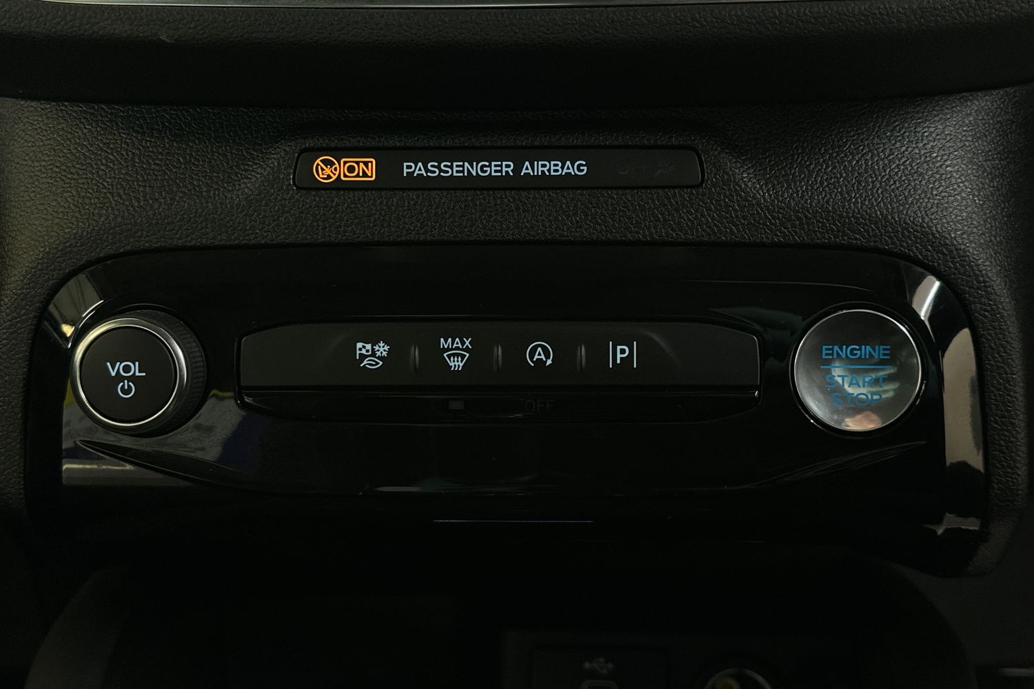 Used Ford Kuga 2025 for sale - 77196384: Photo 38