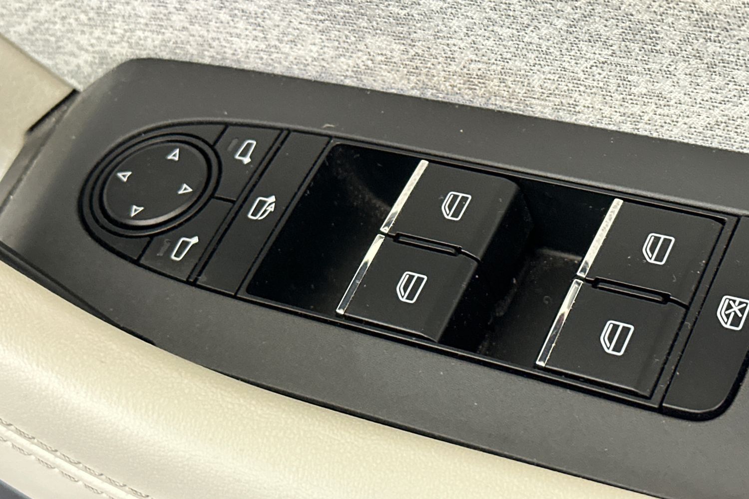 Used Mazda CX-60 2023 for sale - 76253604: Photo 27