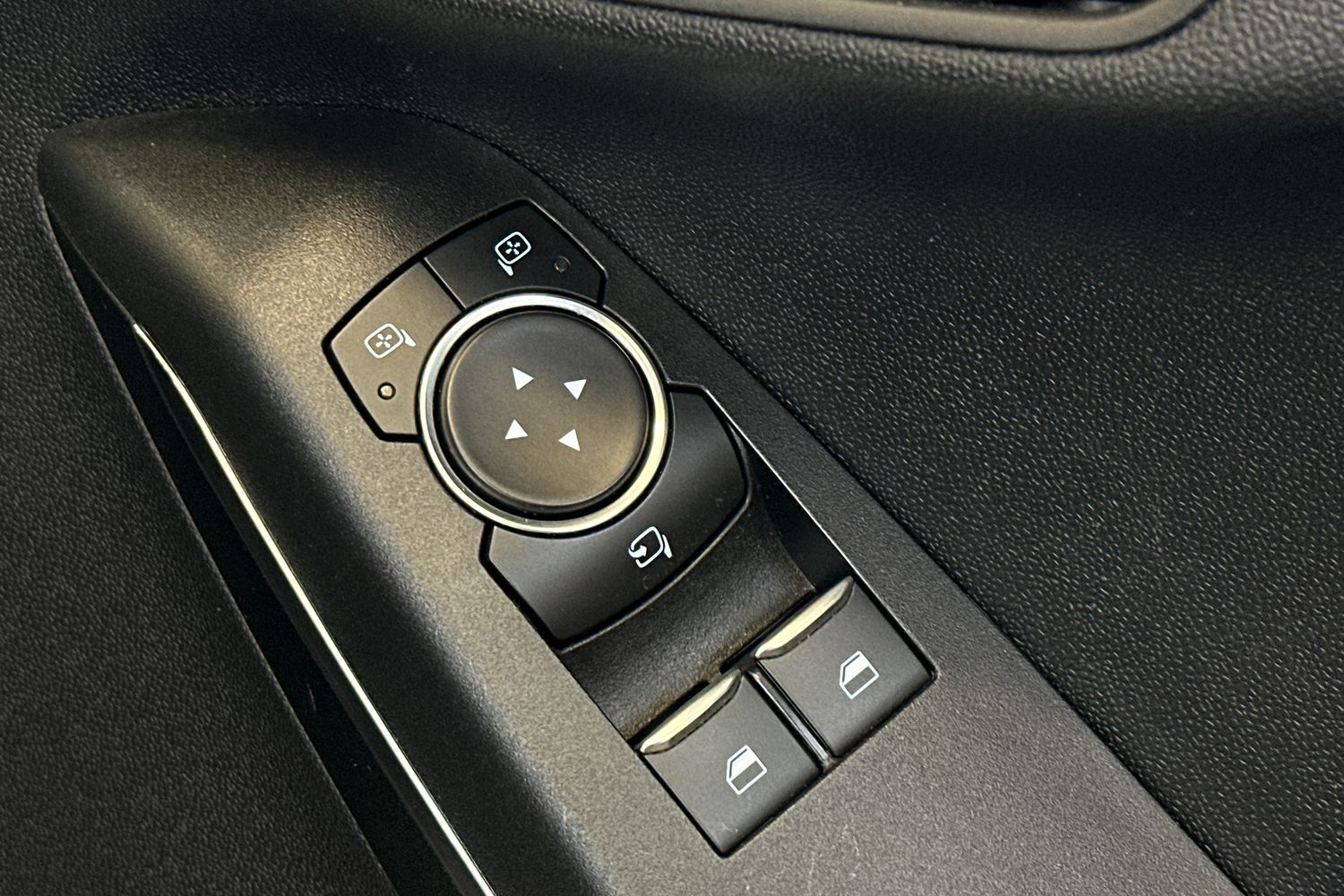 Used Ford Fiesta 2017 for sale - 77651082: Photo 22