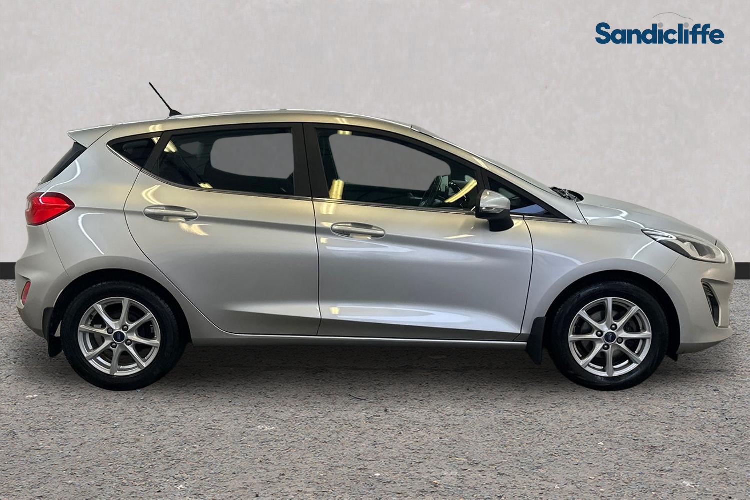 Used Ford Fiesta 2017 for sale - 77651082: Photo 3