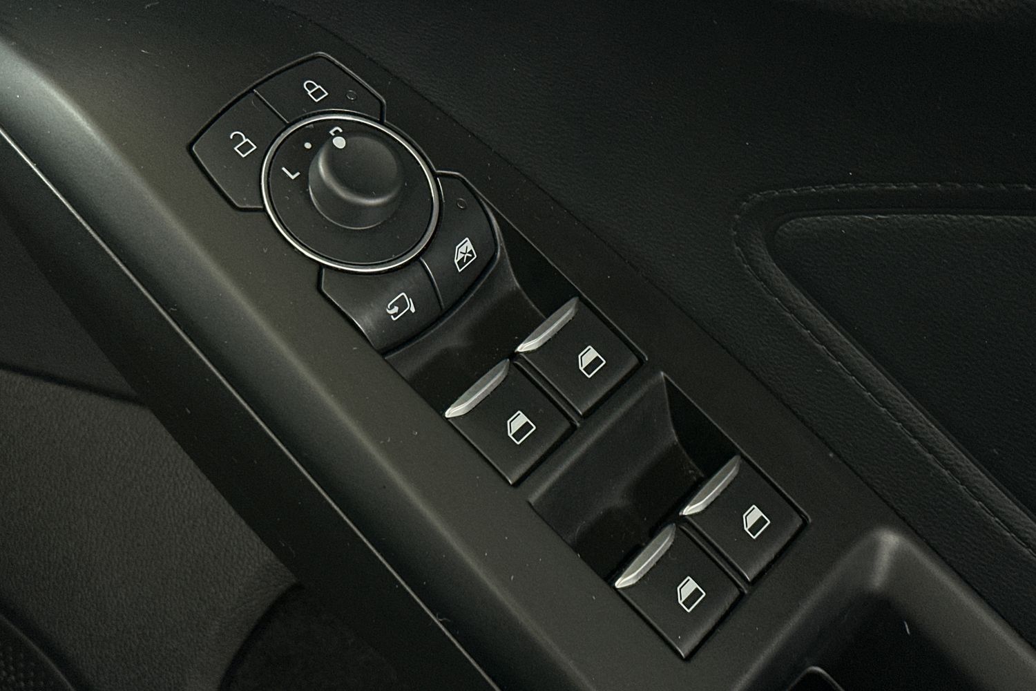 Used Ford Focus 2023 for sale - 76570887: Photo 16