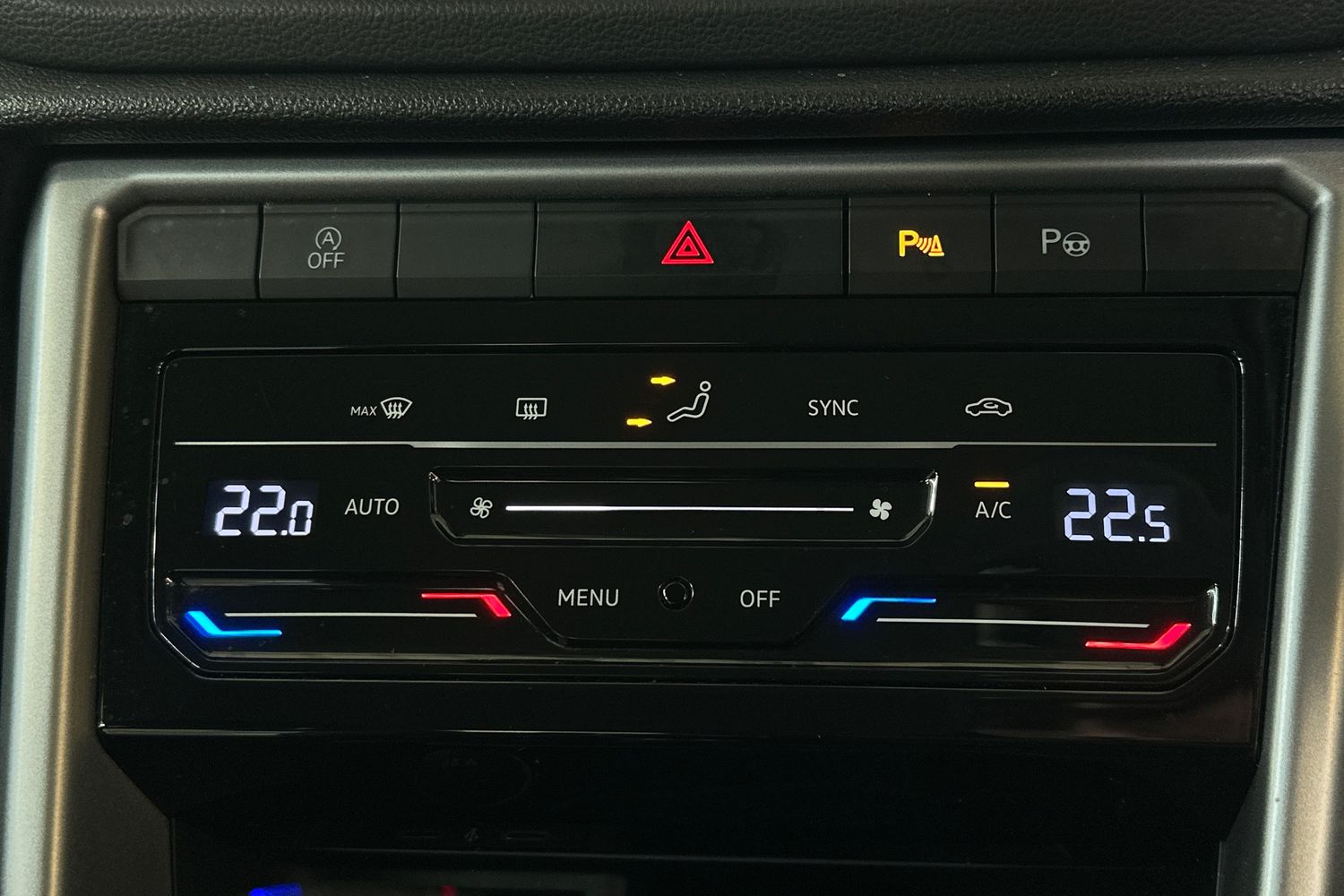 Used Volkswagen T-Roc 2022 for sale - 76859798: Photo 29