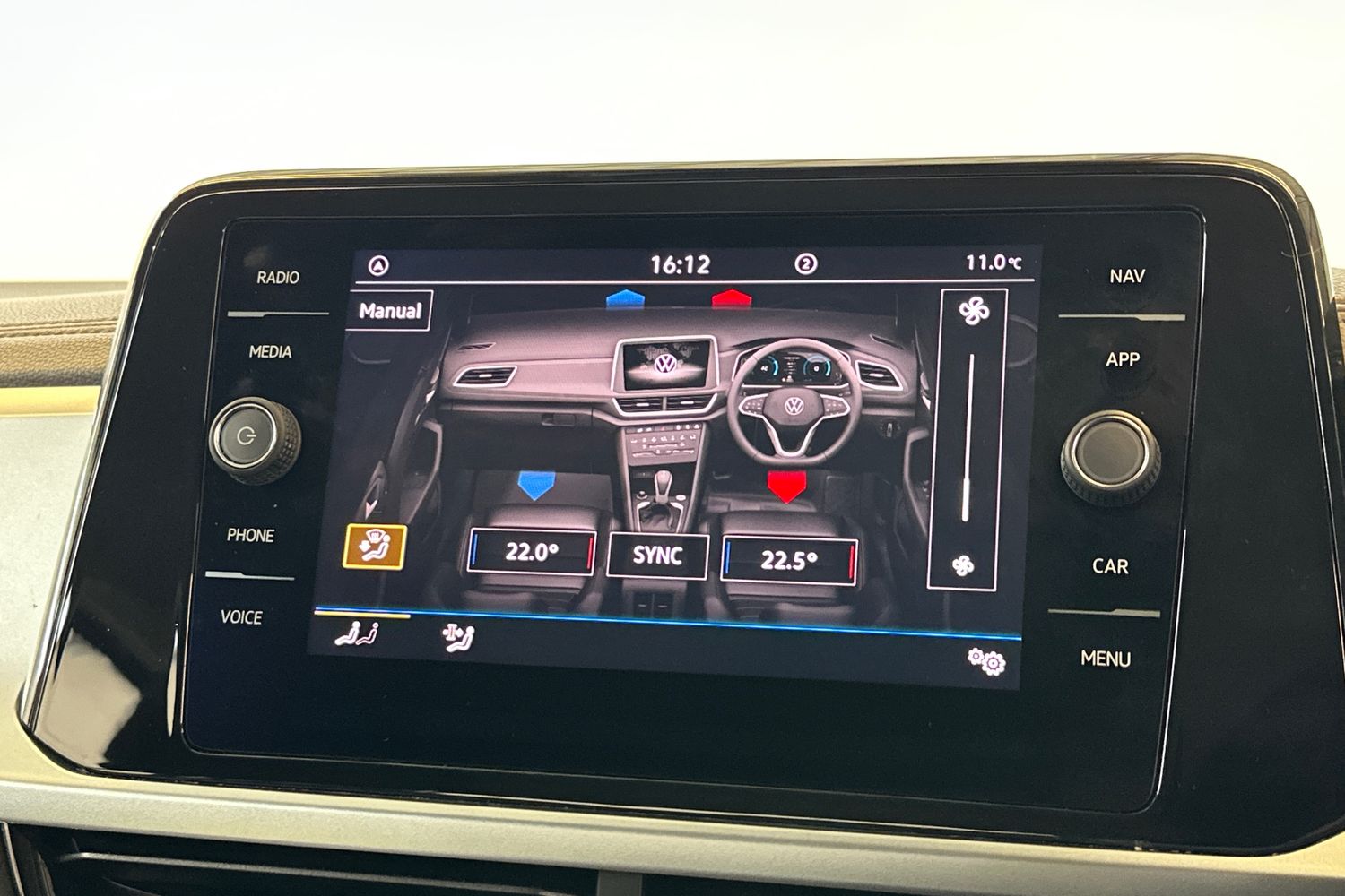 Used Volkswagen T-Roc 2022 for sale - 76859798: Photo 37