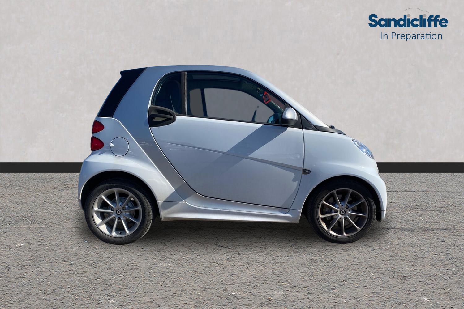 Used smart fortwo 2014 for sale - 77917213: Photo 2