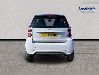 Used smart fortwo 2014 for sale - 77917213: Photo