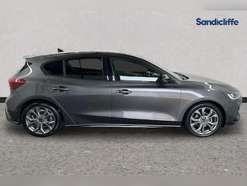 Used Ford Focus 2023 for sale - 76187309: Photo