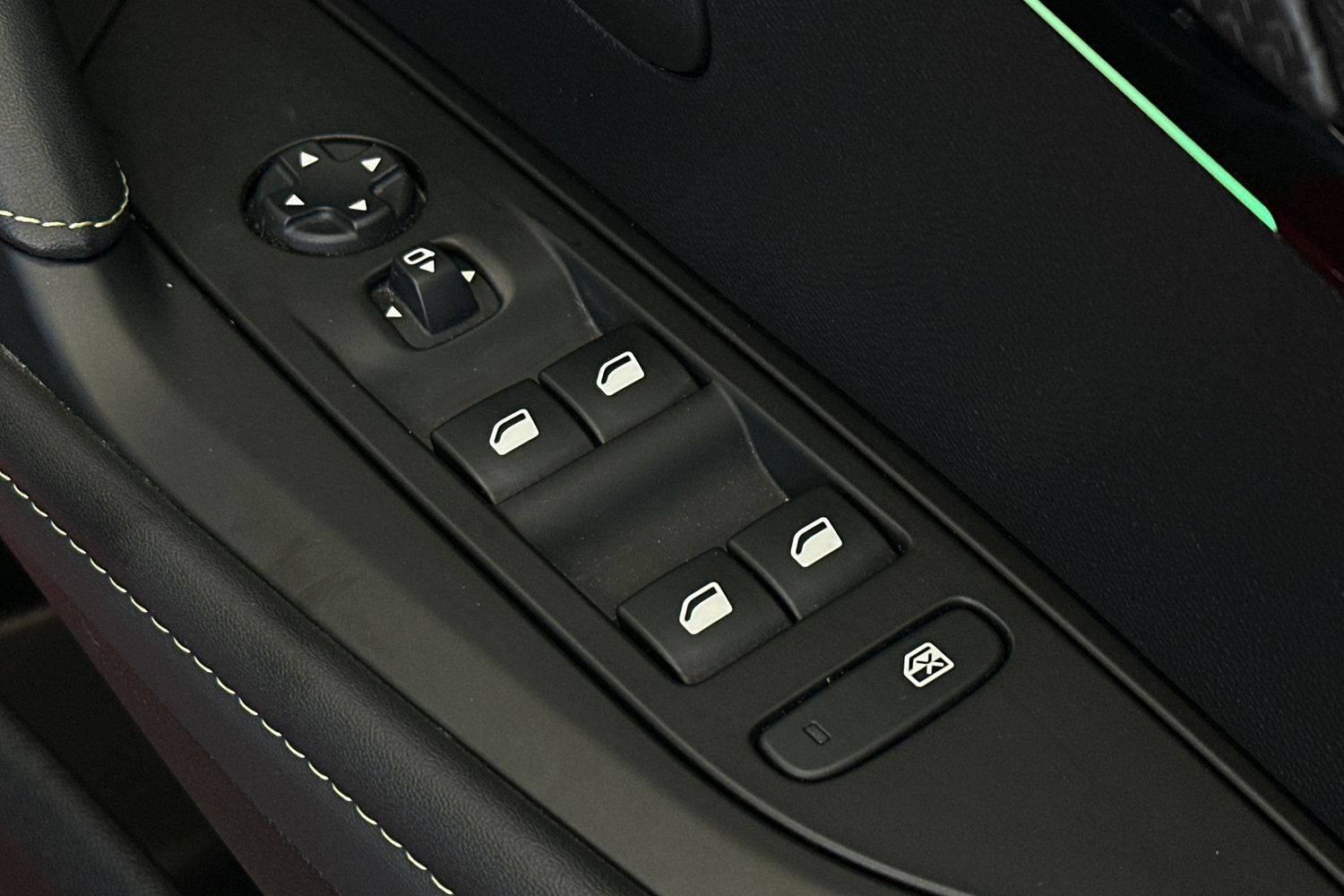 Used Peugeot 208 2020 for sale - 77208297: Photo 23