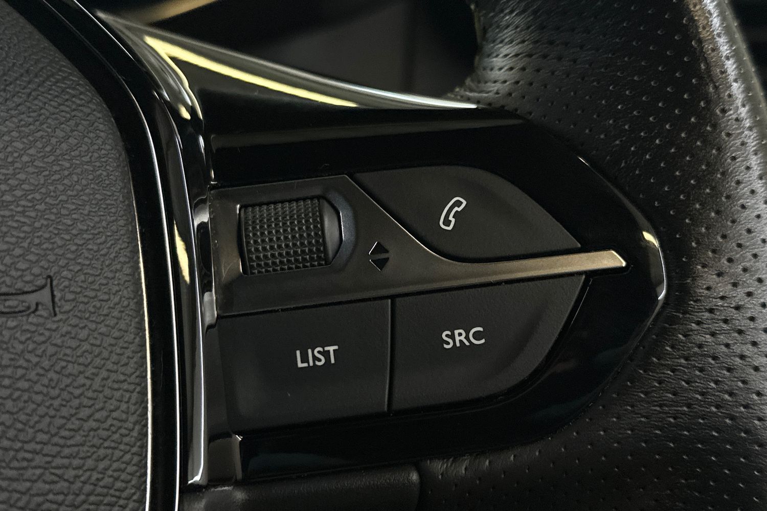 Used Peugeot 208 2020 for sale - 77208297: Photo 25