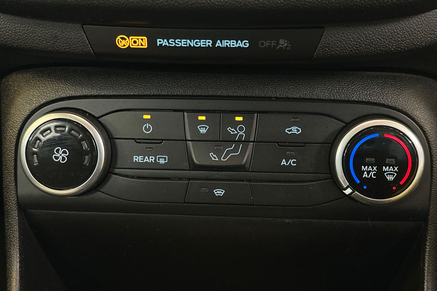 Used Ford Fiesta 2017 for sale - 77357101: Photo 28