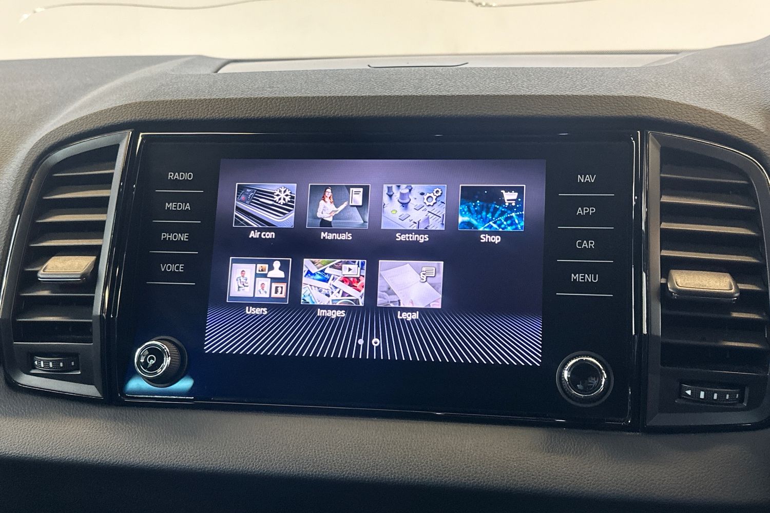 Used Skoda Karoq 2022 for sale - 77107507: Photo 31