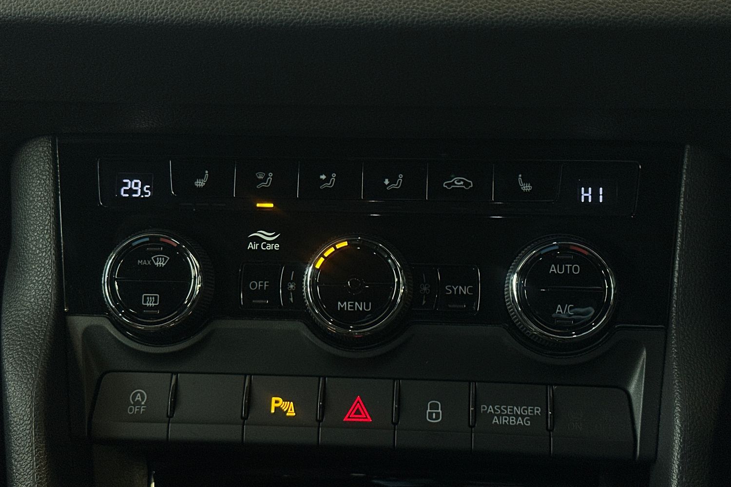 Used Skoda Karoq 2022 for sale - 77107507: Photo 33