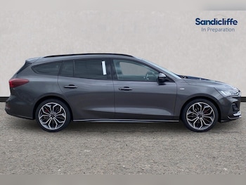 Used Ford Focus 2023 for sale - 78542014: Photo