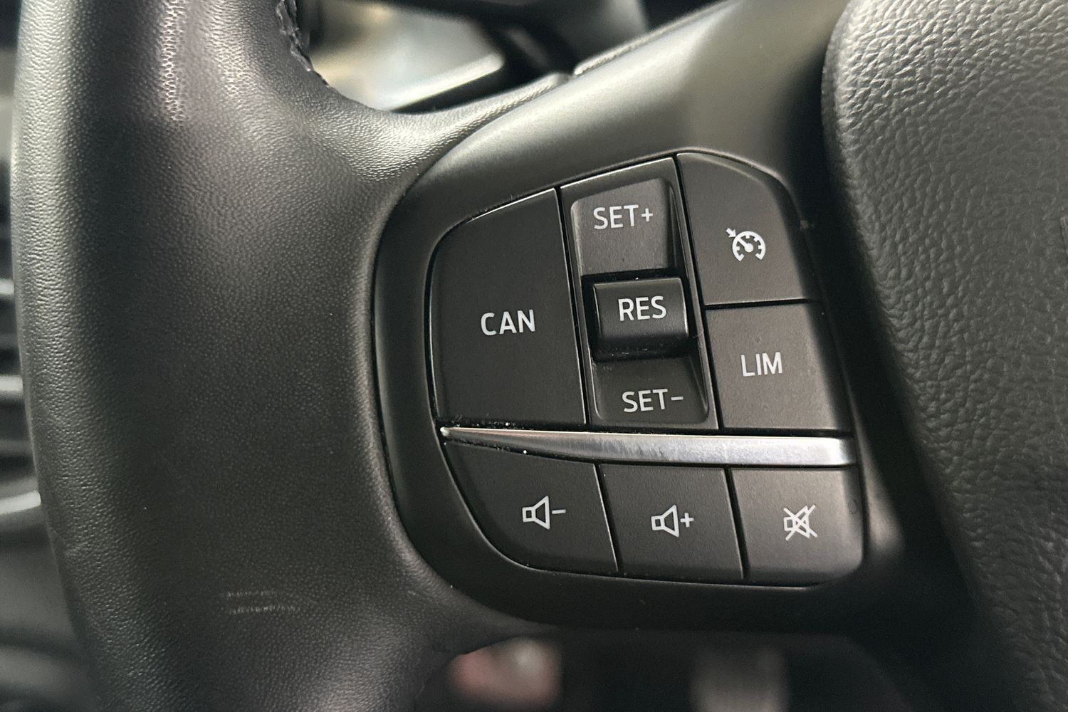 Used Ford Focus 2023 for sale - 75957826: Photo 24