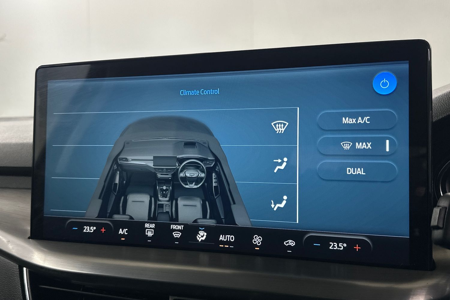 Used Ford Focus 2023 for sale - 76950945: Photo 26