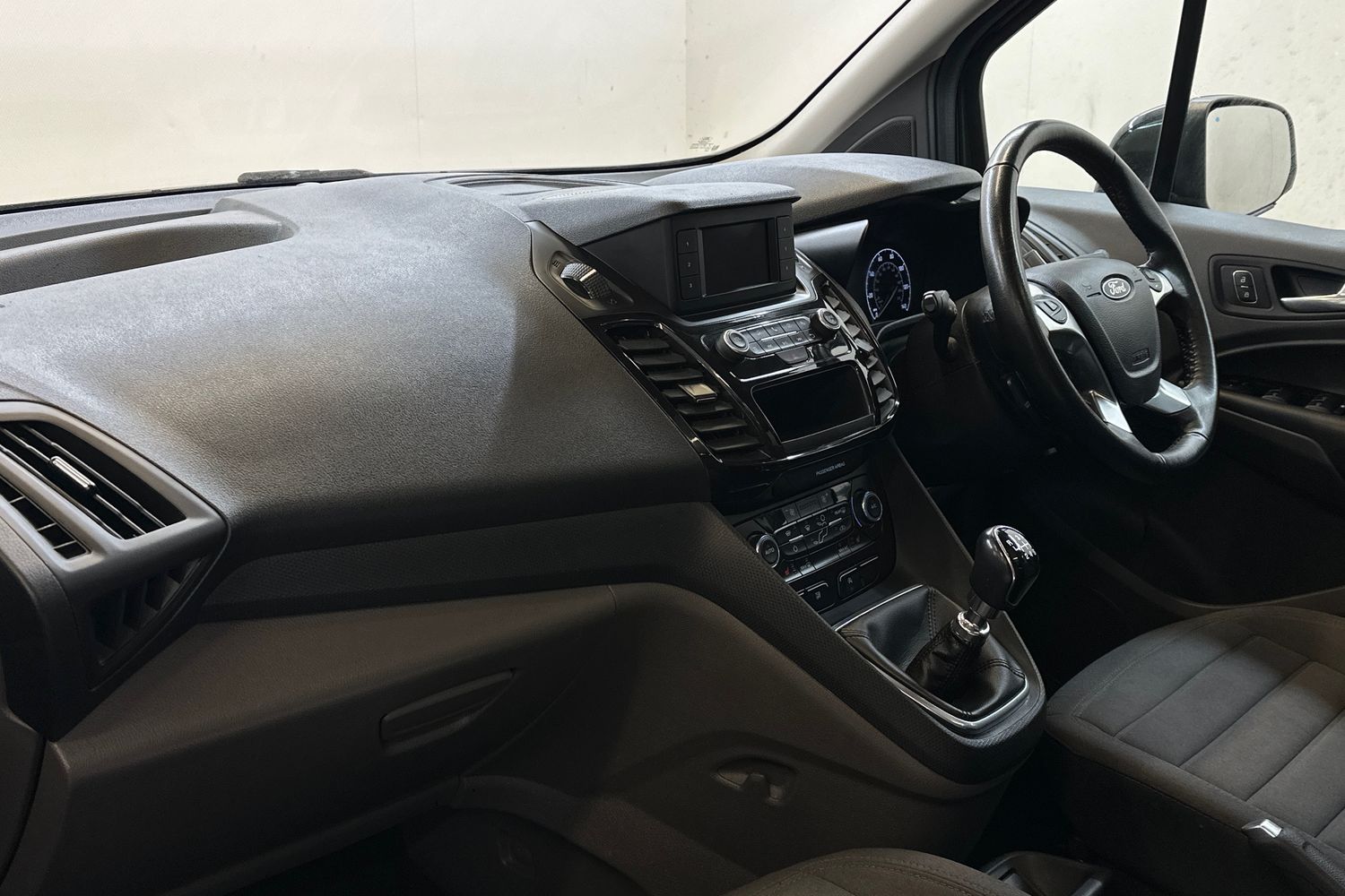 Used Ford Grand Tourneo Connect 2020 for sale - 77668423: Photo 14