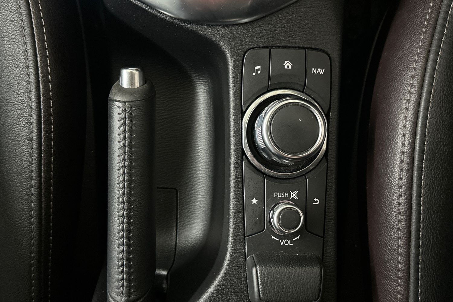 Used Mazda Mazda2 2018 for sale - 76946655: Photo 33